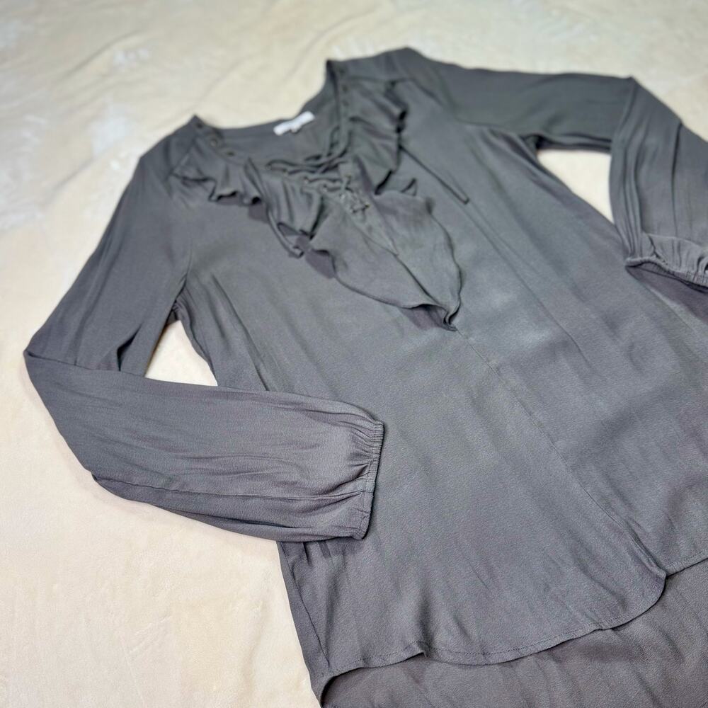 Pleione Ruffled Tied Tunic Blouse Gray Women’s Small Regency Shirttail Hem - Picture 3 of 16